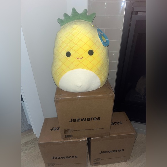 NEW in box Maui Large Squishmallow - Picture 1 of 1